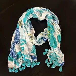 Floral fashion scarf